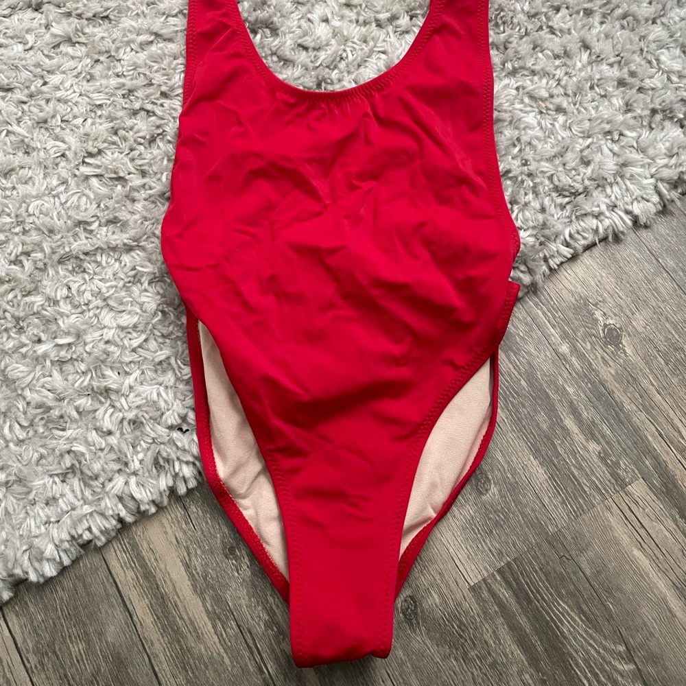 red one piece